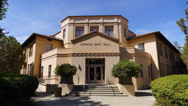 Khuôn viên trường thú y hàng đầu tại Mỹ.